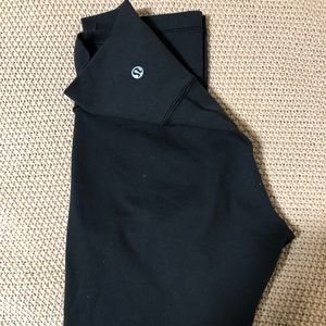 Lululemon crop wunder under size 6